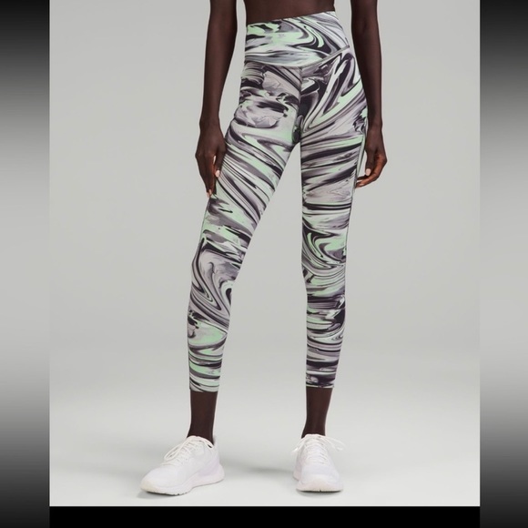 🆕 lululemon Base Pace HR‎ Tight 25” - Picture 1 of 4